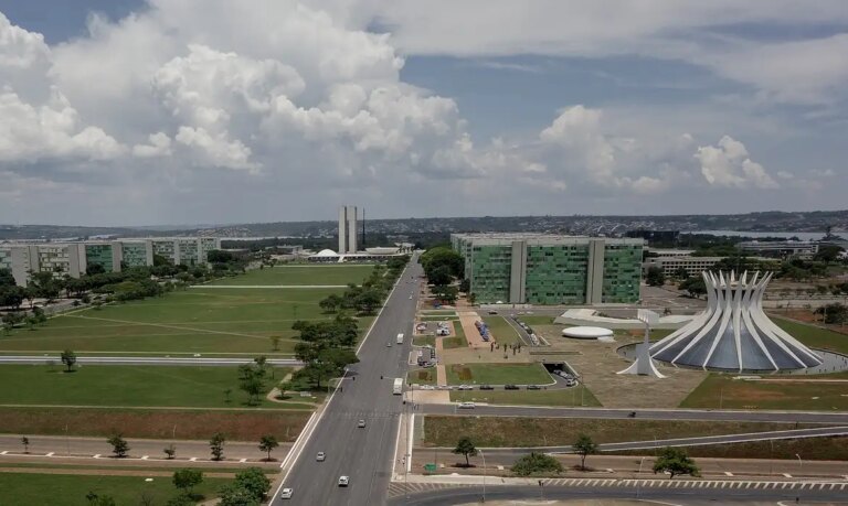 Governo aposta em receitas extras para reforçar Orçamento em 2026