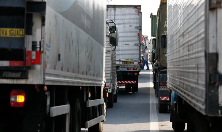 CMN regulamenta linha de R$ 6 bi para financiamento de caminhões