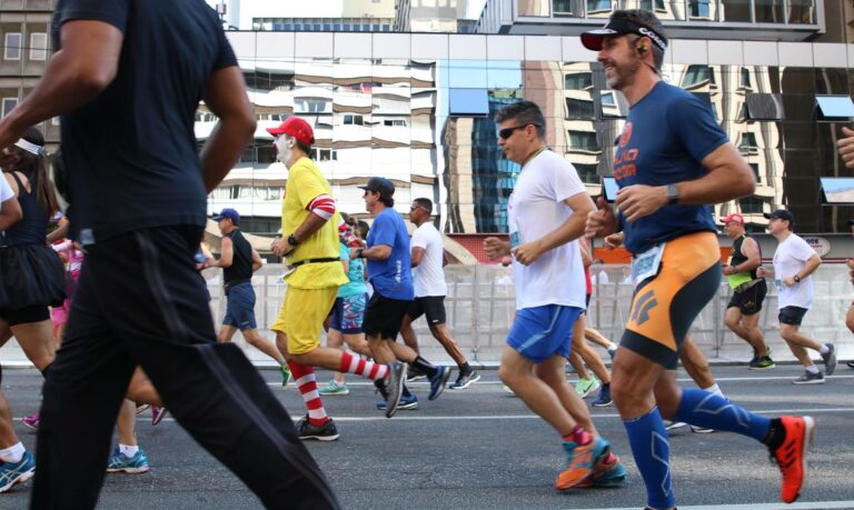 São Silvestre: A Jornada Centenária de Uma Lenda do Atletismo Brasileiro