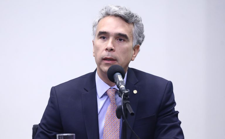 Bolsas para Professores da Educação Básica: Programa Ganha Status de Lei e Beneficia Futuros Docentes