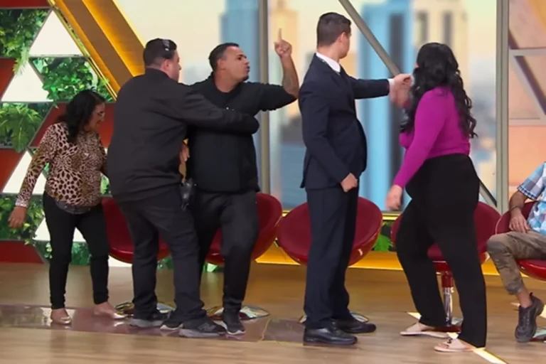 Tumulto no ‘Casos de Família’: Christina Rocha abandona palco após convidado tentar agredir grávida ao vivo