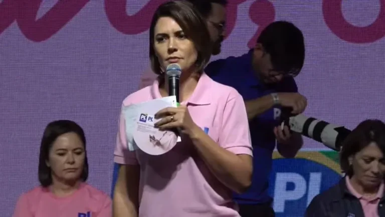 Michelle é apontada como possível vice de Tarcísio na disputa presidencial