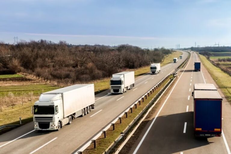 Greve dos caminhoneiros fracassa e país amanhece com rodovias totalmente liberadas