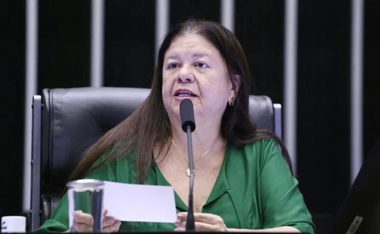 Nova Regra na Administração Pública: Aprendizes e PCDs Podem Ser Contratados Diretamente