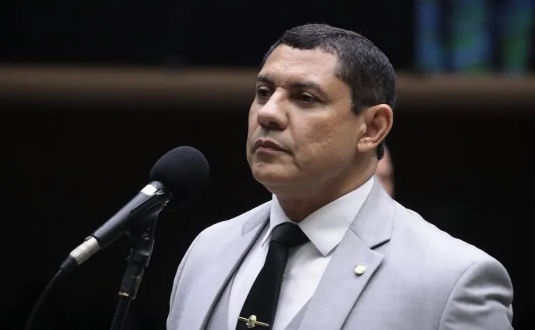 Concursos PM e Bombeiros: Vagas Reservadas para Filhos de Militares Mortos em Serviço Avançam na Câmara