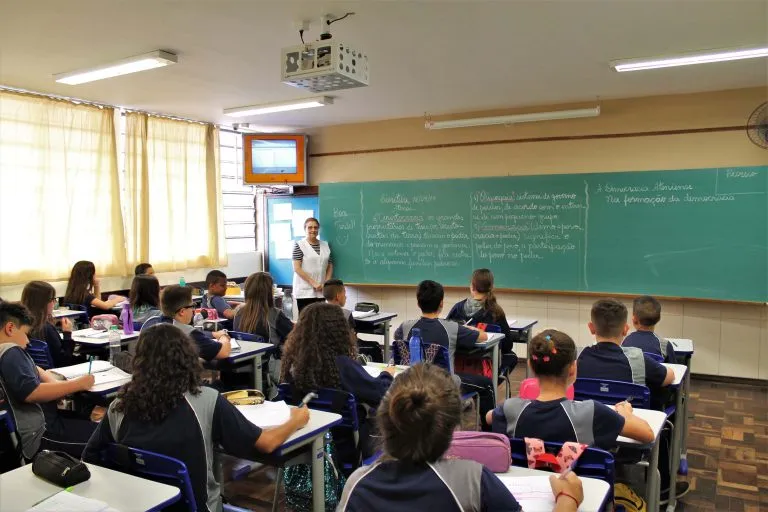 Professores da Rede Pública Terão Aumento Salarial Acima da Inflação em 2026: Entenda a Nova Fórmula