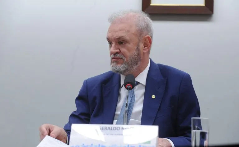 Farmácia popular digital com entrega em casa para idosos é aprovada