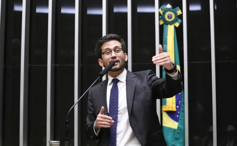 Advogados que apoiarem crime organizado podem ser expulsos da OAB; entenda o projeto