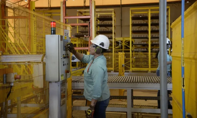 Ipea aponta que mercado brasileiro pode absorver jornada de 40 horas semanais sem grandes choques