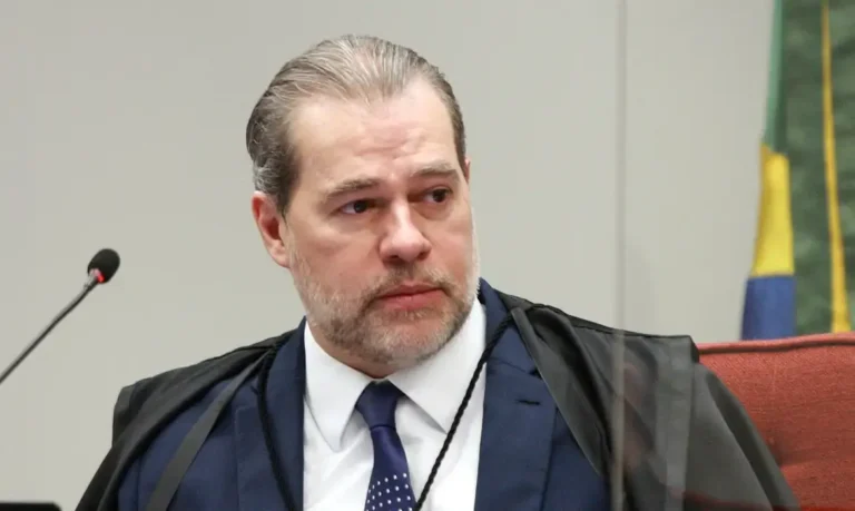 STF adia reunião sobre menção a Toffoli em caso Master