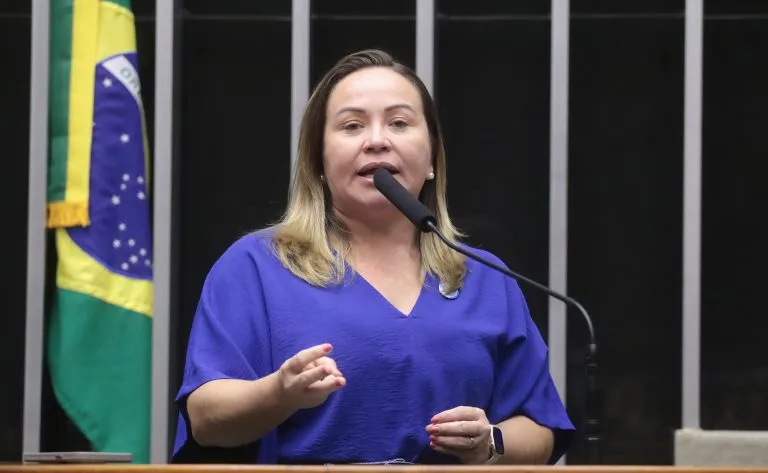 Profissionais de saúde em áreas de risco podem receber adicional de 30% contra violência