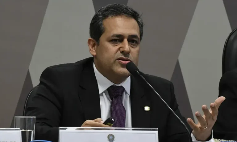 Presidente da Unafisco depõe à PF em investigação sobre fake news