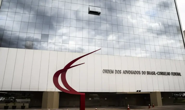 OAB pede fim do inquérito das fake news citando “natureza perpétua”