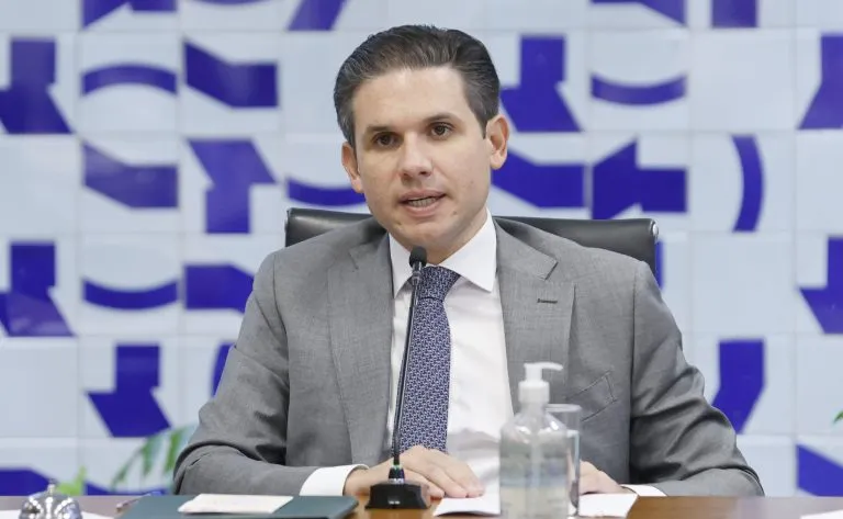 Presidente da Câmara: CPI do Banco Master aguarda ordem cronológica e STF cumpre seu papel