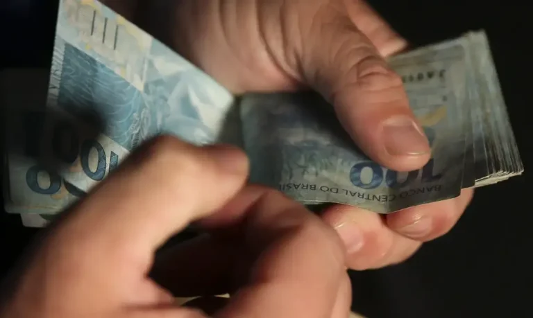 Chuvas em Minas: saque de até R$ 6.220 do FGTS liberado para moradores de Juiz de Fora, Matias Barbosa e Ubá