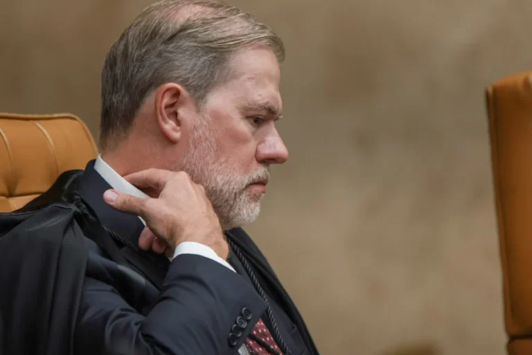 De mensagens a resort: os vínculos que colocaram Dias Toffoli no centro do caso Banco Master
