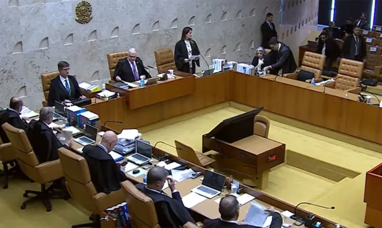 STF adia decisão sobre eleição para governador do Rio em mandato-tampão
