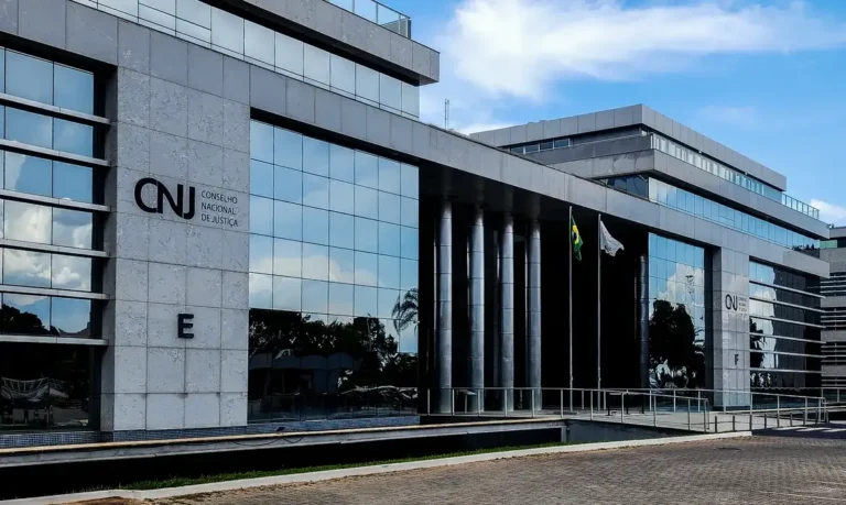 Novas regras para benefícios de juízes e membros do MP: o que muda com a decisão do STF?