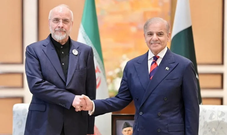 Encontro de alto nível no Paquistão: EUA e Irã buscam caminho para a paz