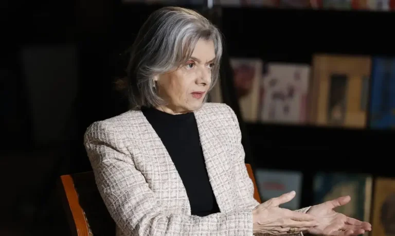 Cármen Lúcia revela conselhos para deixar o STF devido a ataques machistas