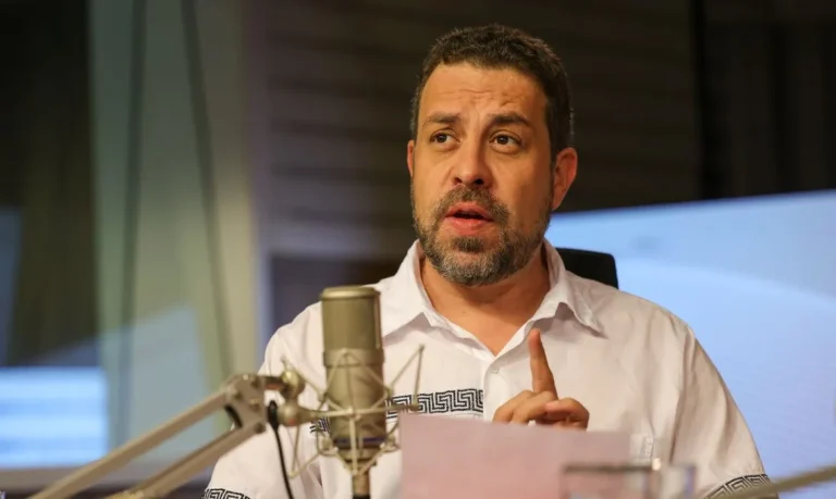 Fim da escala 6 por 1: Boulos pressiona por aprovação imediata e critica táticas da oposição