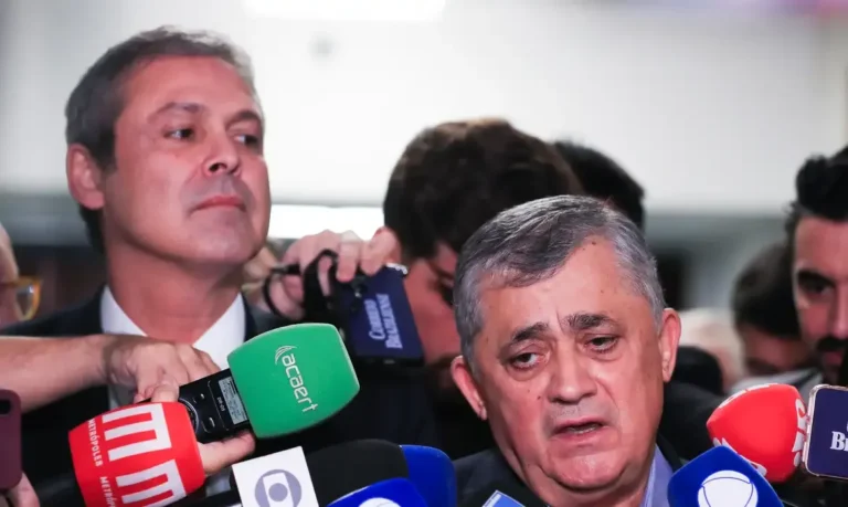 Ministro Guimarães se opõe a socorro federal para o BRB em meio a investigações