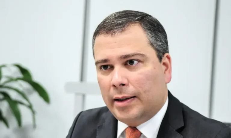 STF analisa prisão de ex-presidente do BRB em julgamento virtual