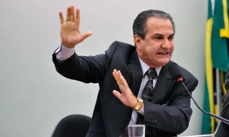 Silas Malafaia se torna réu no STF após críticas a generais do Exército
