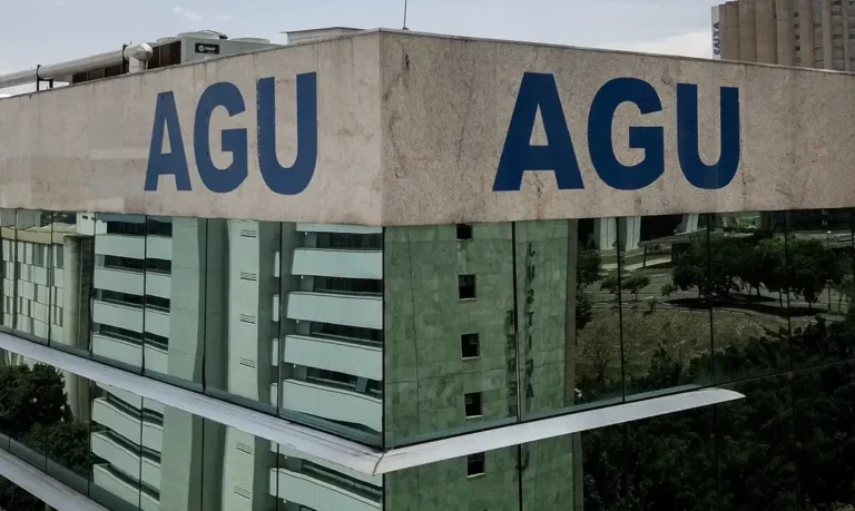 AGU aponta inconstitucionalidade na Lei da Dosimetria e pede suspensão no STF