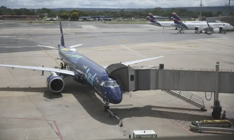 Governo lança linha de crédito de R$ 1 bilhão para socorrer companhias aéreas