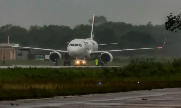 Governo estende por mais dois meses alívio fiscal para querosene de aviação e biodiesel