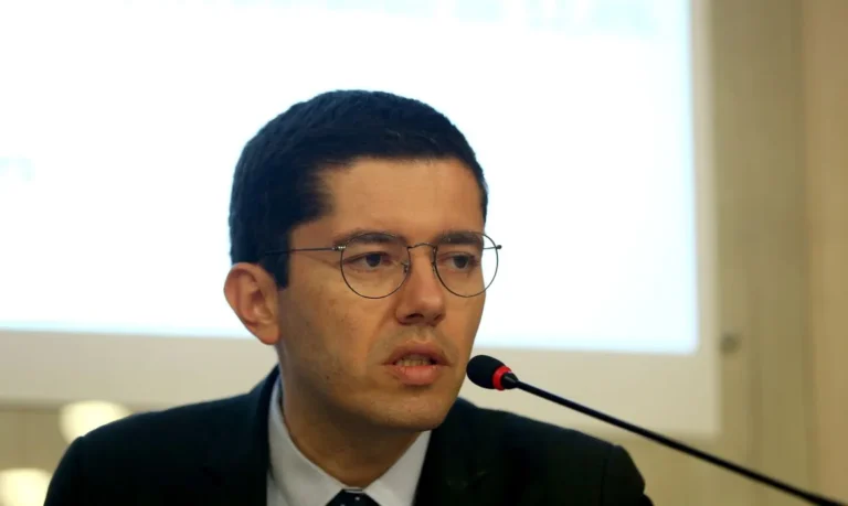 Exportações brasileiras para os EUA encolhem 14% em maio; China avança