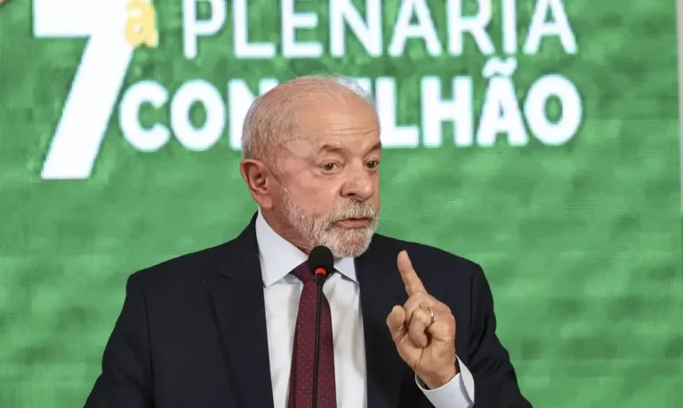 Governo estuda enviar SMS para alertar sobre celulares roubados