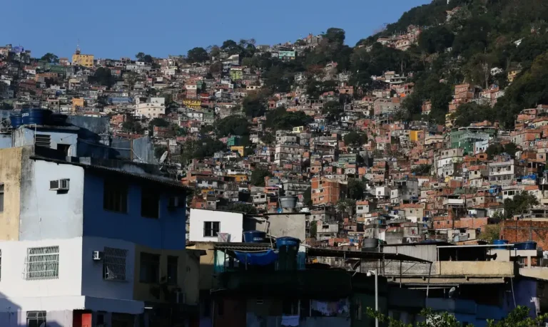 Copa do Mundo inspira rota turística temática em favelas do Rio