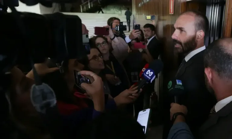 STF impõe pena a Eduardo Bolsonaro: 4 anos de prisão e inelegibilidade