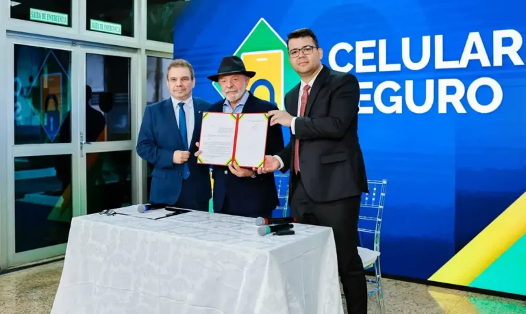 Governo lança banco de dados nacional para combater roubo e venda ilegal de celulares