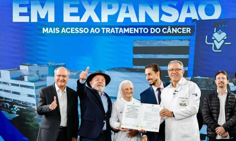 Lula inaugura radioterapia moderna em SP e amplia acesso a tratamento oncológico