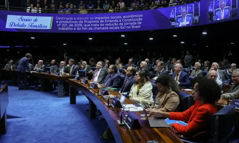 Senado debate fim da jornada 6×1: empresários alertam para custos, enquanto governo e sindicatos defendem bem-estar do trabalhador