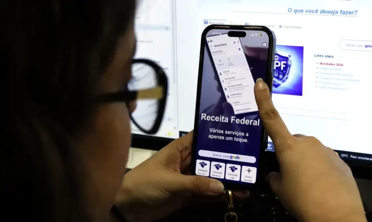 Dinheiro na conta: lote especial de restituição do Imposto de Renda começa a ser pago hoje