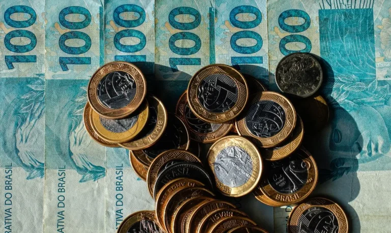 Bolsa Família: pagamentos de julho iniciam hoje para NIS final 1