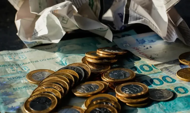 Economia brasileira mostra fôlego com alta de 0,7% em maio, impulsionada pelo consumo das famílias