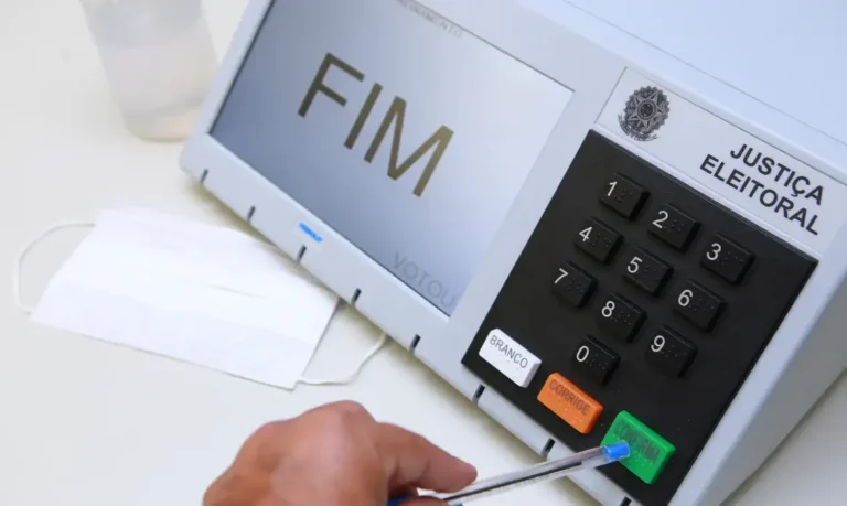 Voto em trânsito: saiba como garantir seu direito de votar fora de casa nas eleições
