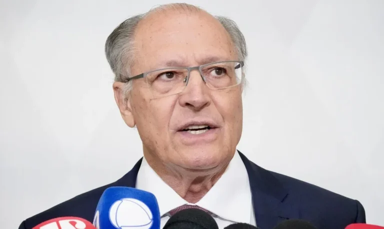 PSB confirma Geraldo Alckmin como vice na chapa de Lula