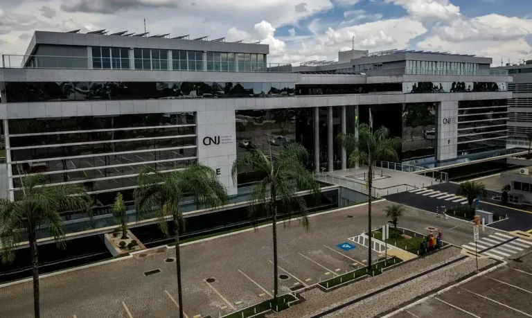Fim da aposentadoria compulsória: CNJ define novas punições para juízes em infrações graves
