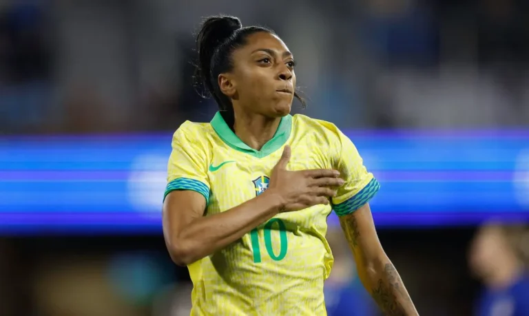 Kerolin quebra recordes em transferência histórica para o Barcelona