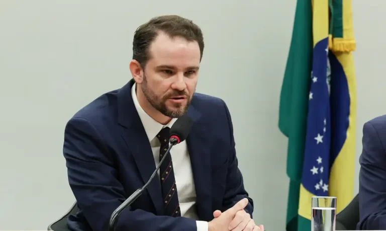 Fazenda autoriza R$ 12,9 bilhões em empréstimos estaduais com aval da União