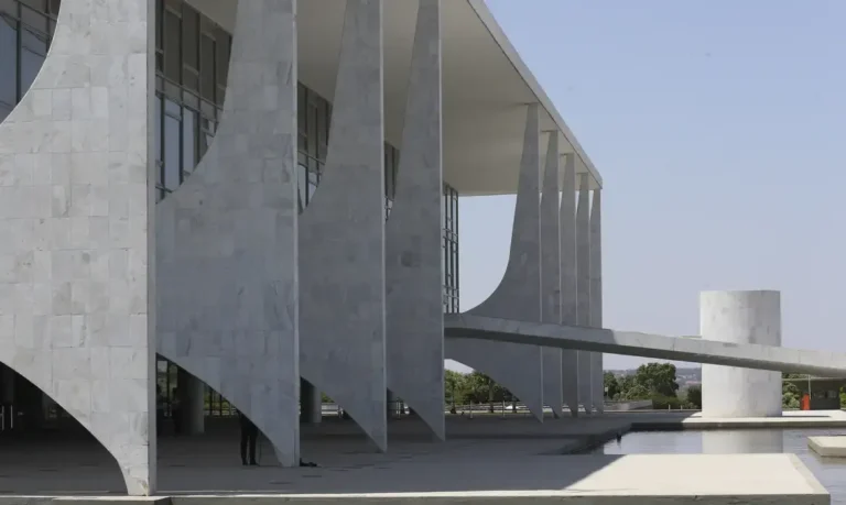 Eleições 2026: entenda as funções cruciais do presidente e vice-presidente do Brasil