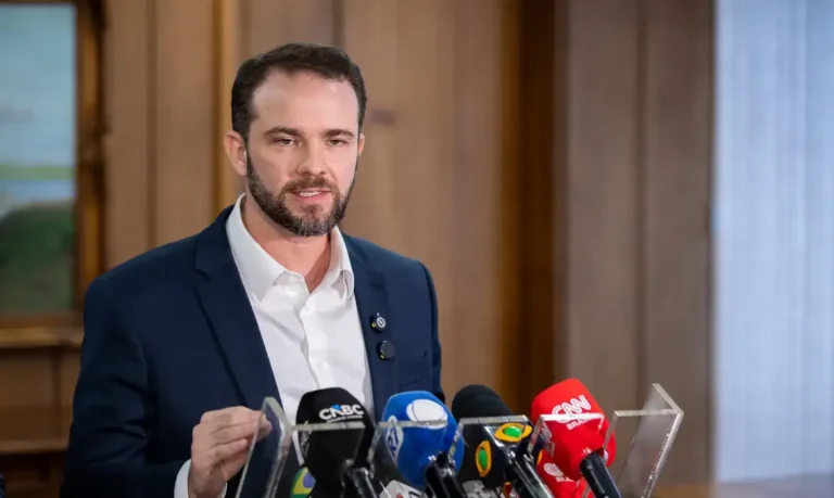 Salário mínimo projetado em R$ 1.741 para 2027; entenda o impacto