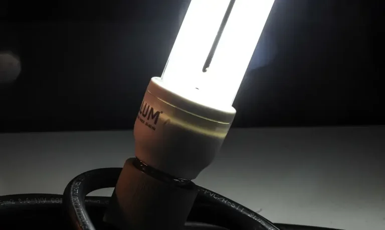 Bandeira amarela na conta de luz segue em setembro com custo adicional