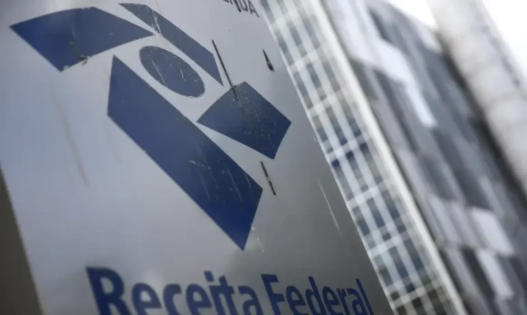 Receita Federal encerra liberação de restituição do IR 2026 com último lote nesta segunda-feira